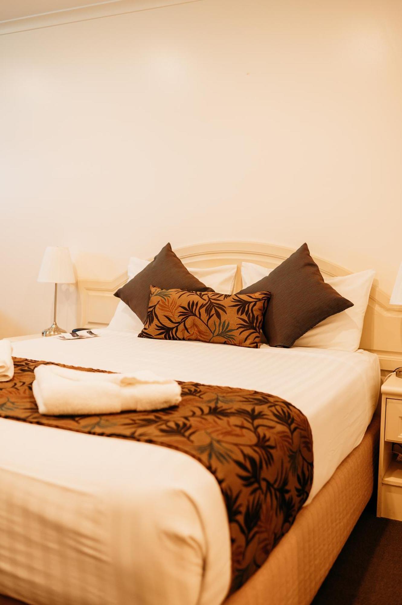 Foreshore 3*